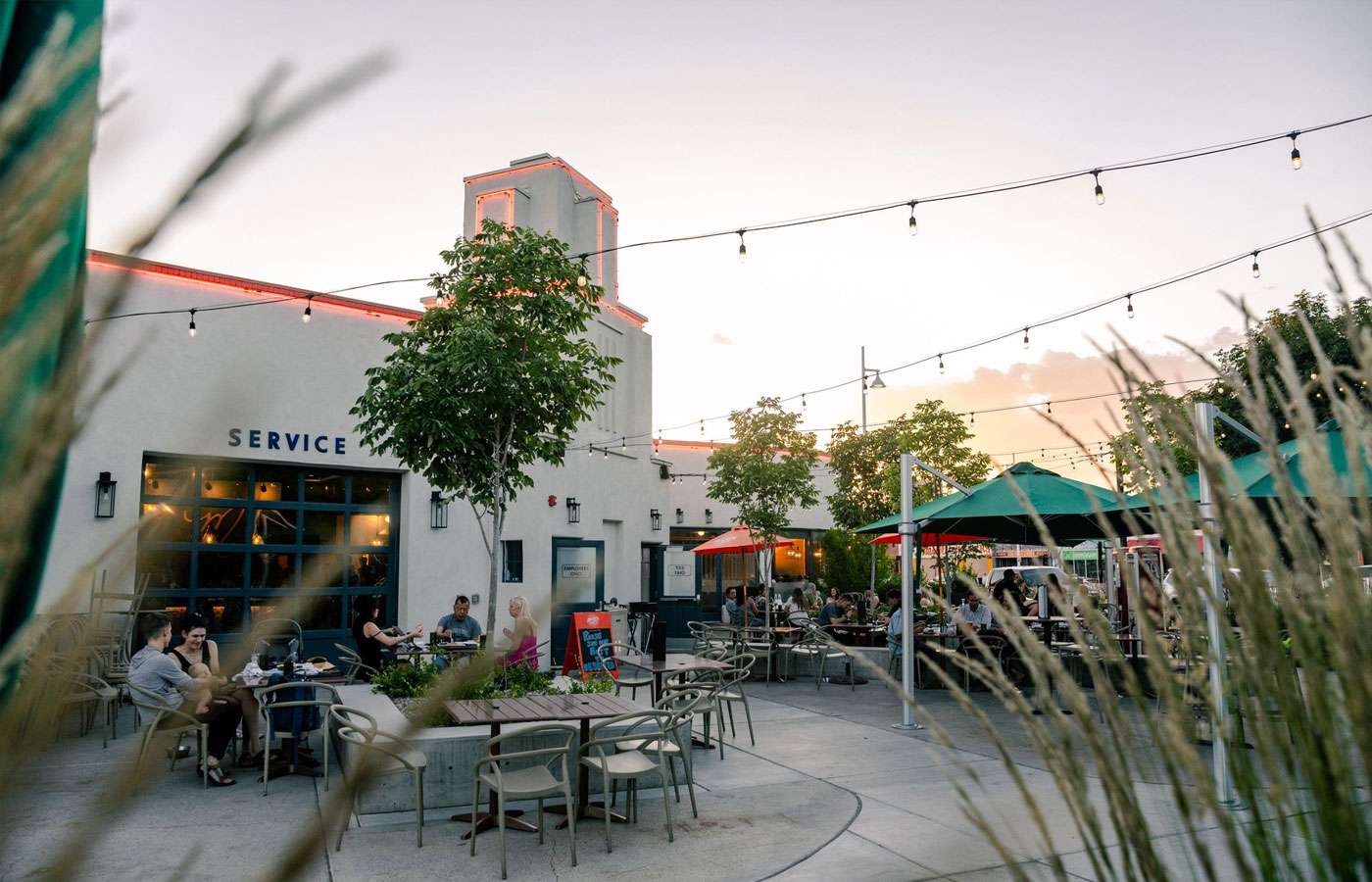 Nob Hill M'Tucci's Italian restaurant in Albuquerque, New Mexico along Route 66